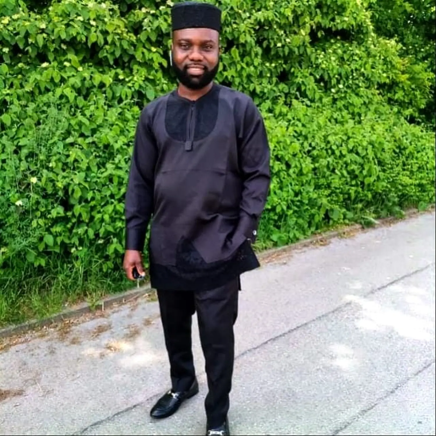 Tübingen - Reutlingen e. V Igbo Union OBINWANNE – Gemeinnütziger und unpolitischer Verein mit Sitz in Reutlingen – Exekutive - Social secretary Tochukwu okpala