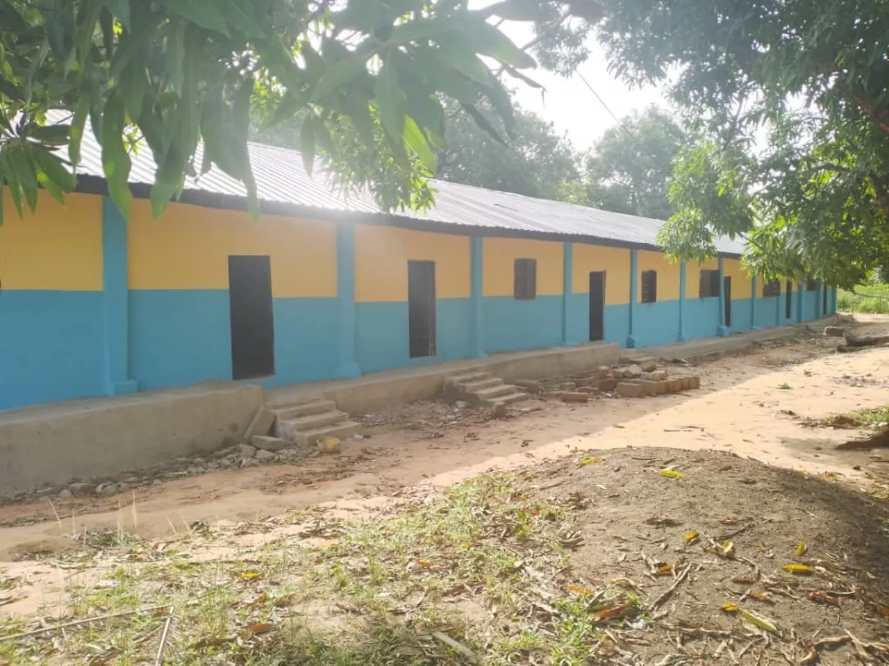 Tübingen - Reutlingen e. V Igbo Union OBINWANNE – Gemeinnütziger und unpolitischer Verein mit Sitz in Reutlingen –Projekt 2023:Grundschulrenovierung im Enugu State Nigeria.Video zeigt: Vorher und Nachher