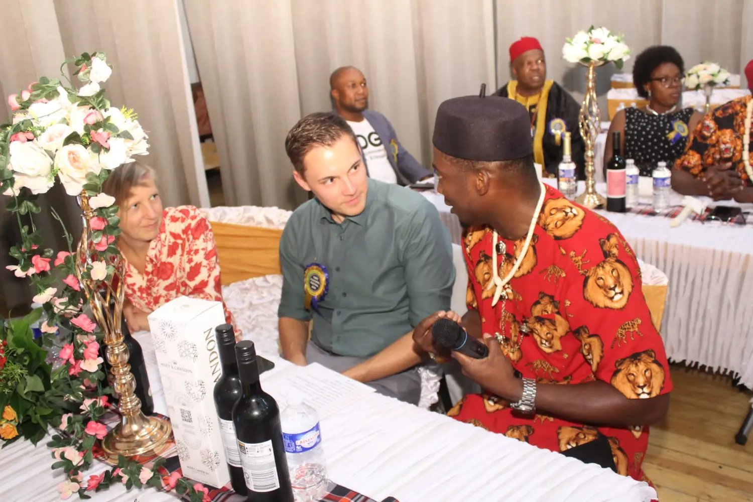 Tübingen - Reutlingen e. V Igbo Union OBINWANNE – Gemeinnütziger und unpolitischer Verein mit Sitz in Reutlingen –Diplomatische Unterstützung und ehrenvolles Treffen